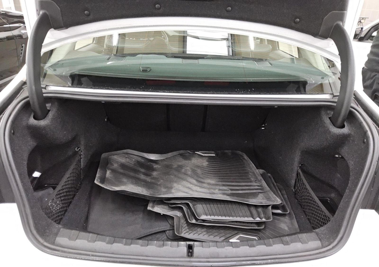 BMW 320dA Sport-Line Navi LED HiFi ACC PDC Shz foto 12