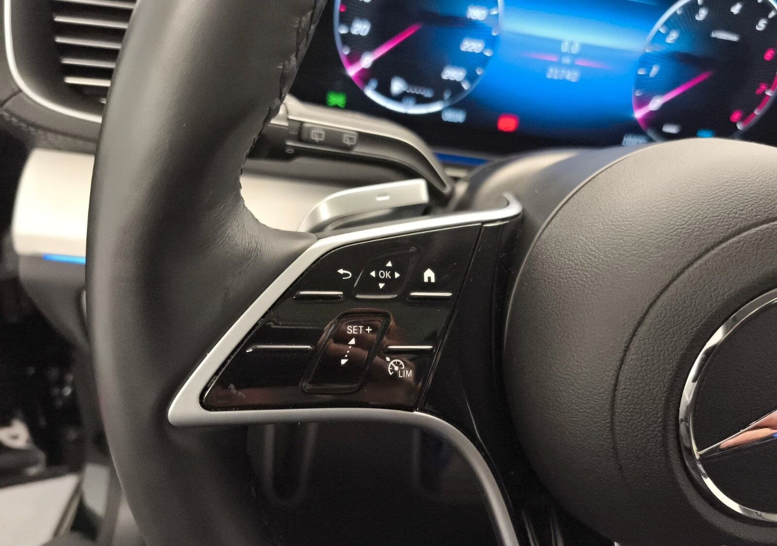 Mercedes-Benz GLS 450 4M Advanced+ AHK PanoD Akustikpak Sound foto 16