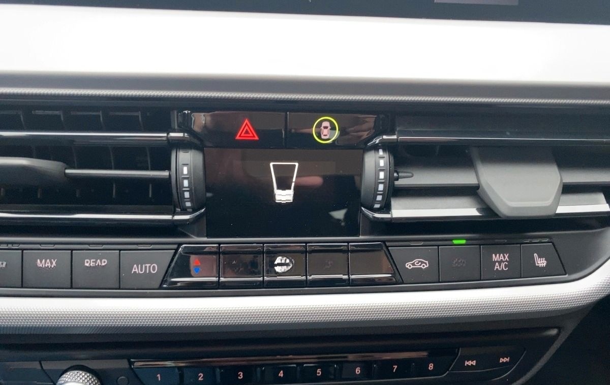 BMW 118i Advantage *el. Heckklappe*LED*Navi*Sitzhzg. foto 13