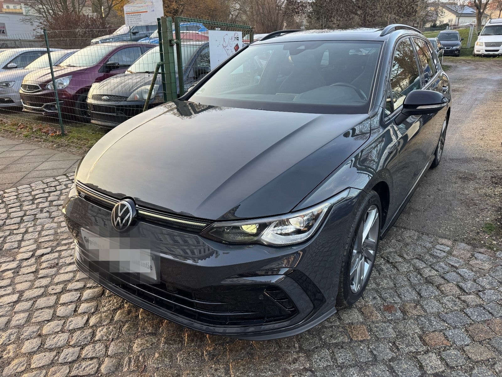 Volkswagen Golf VIII Variant R-Line 1-Hand Scheckheft Pano foto 1