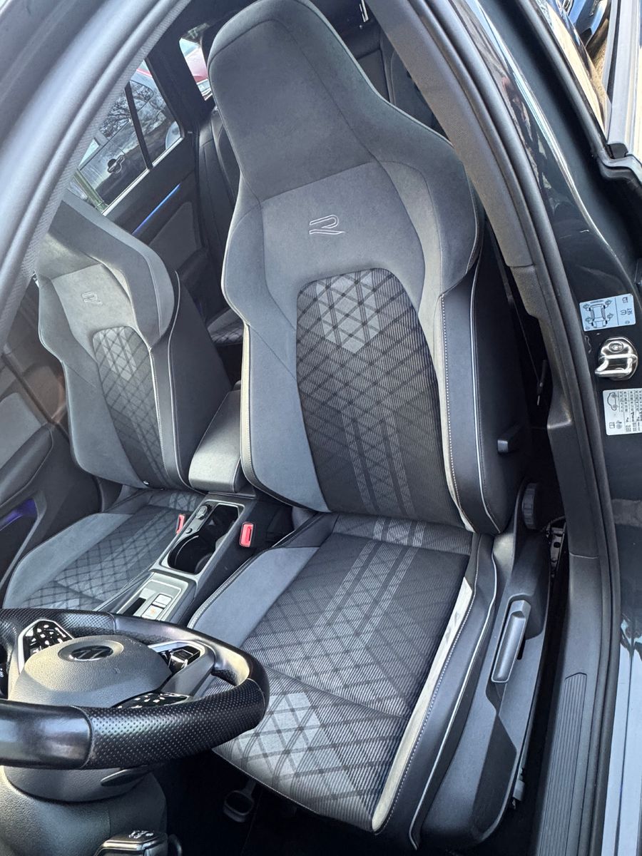 Volkswagen Golf VIII Variant R-Line 1-Hand Scheckheft Pano foto 13