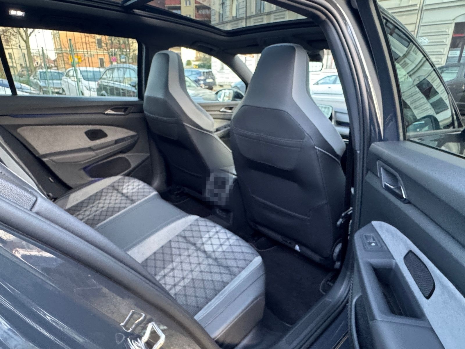 Volkswagen Golf VIII Variant R-Line 1-Hand Scheckheft Pano foto 18