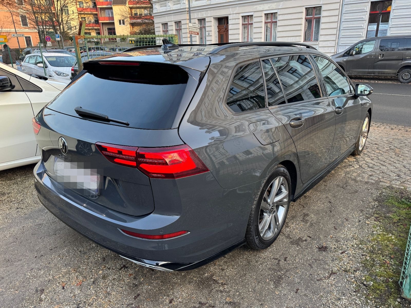 Volkswagen Golf VIII Variant R-Line 1-Hand Scheckheft Pano foto 4