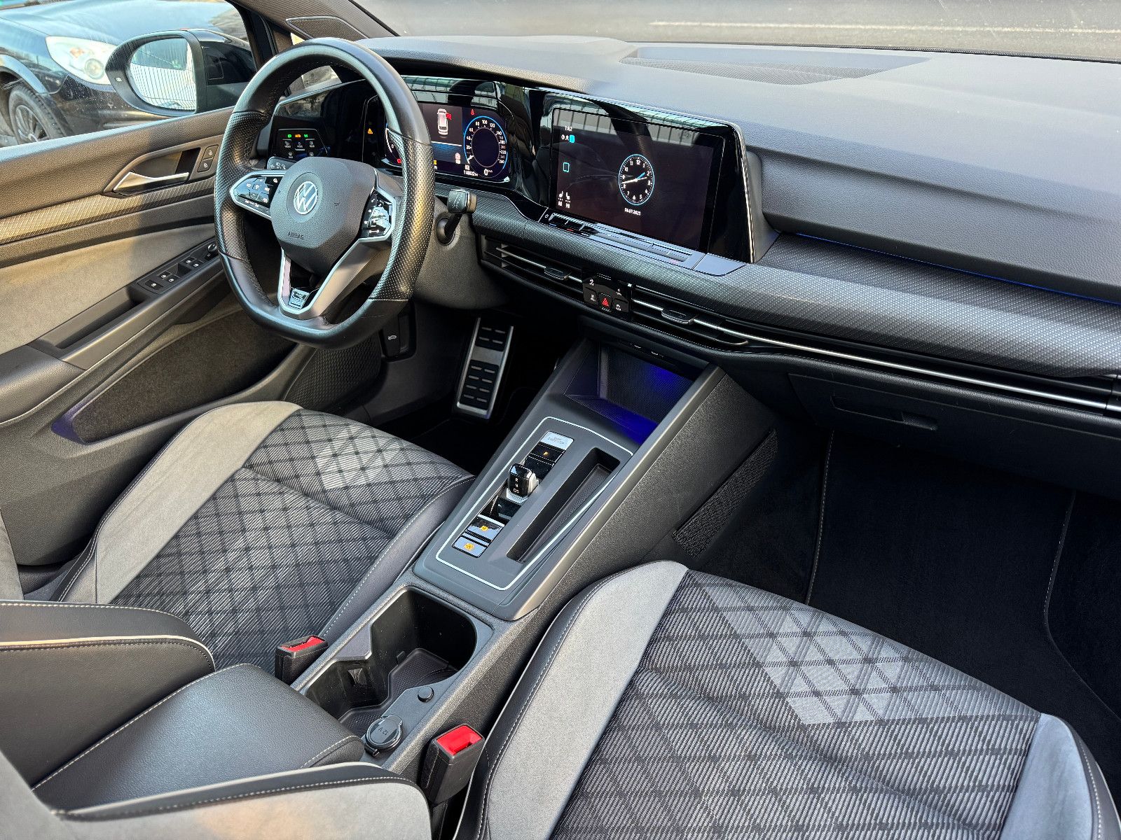 Volkswagen Golf VIII Variant R-Line 1-Hand Scheckheft Pano foto 8