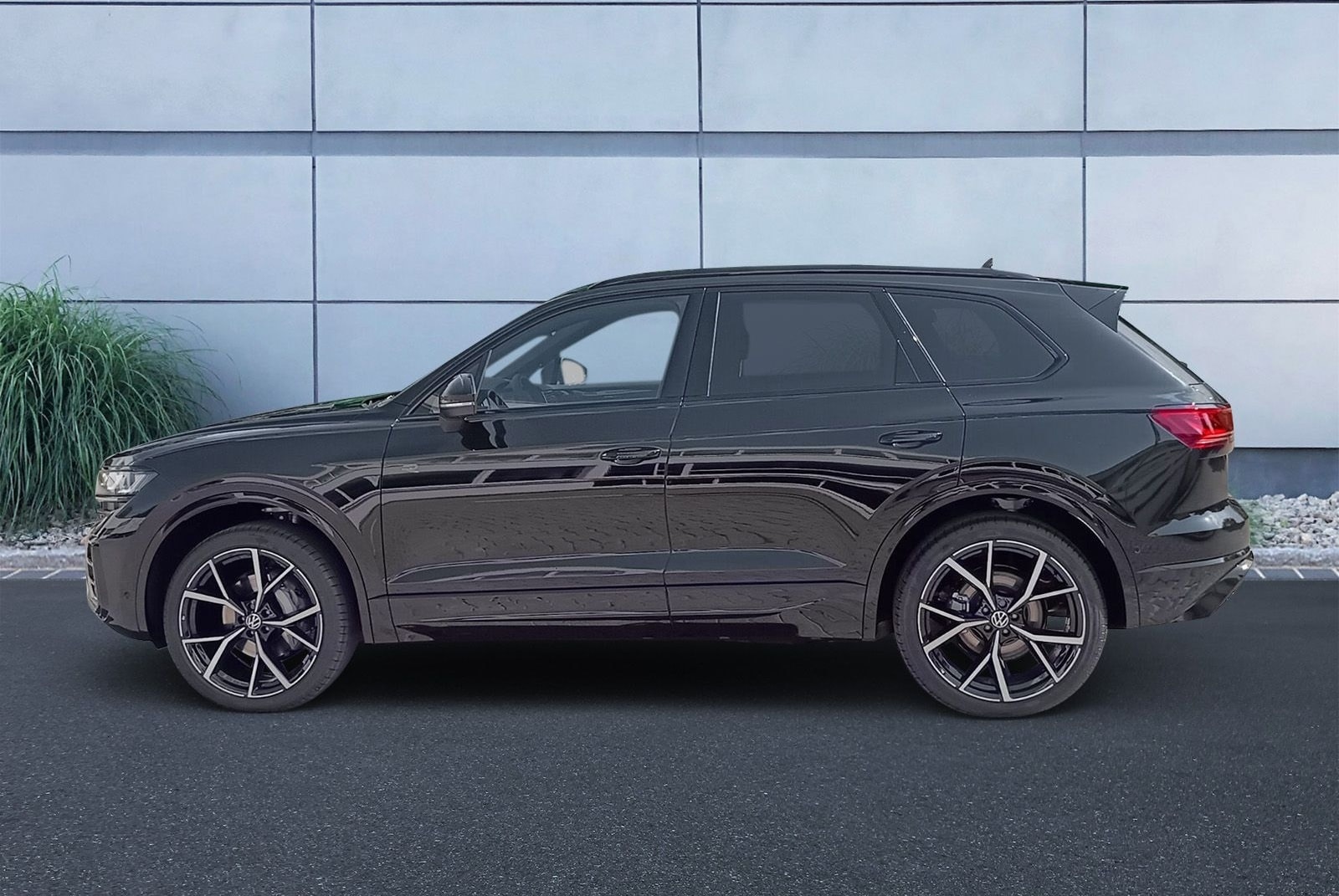 Volkswagen Touareg R-Line 3,0 l V6 TDI SCR 4MOTION 210 kW ( foto 2