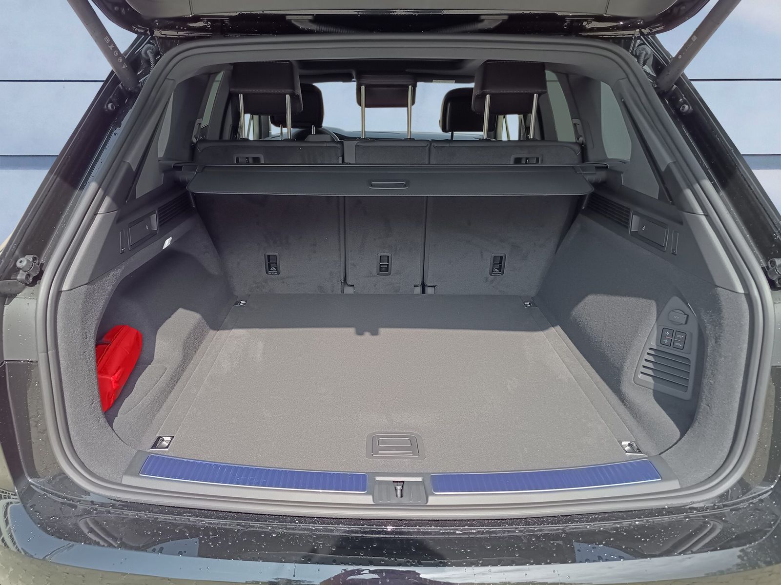 Volkswagen Touareg R-Line 3,0 l V6 TDI SCR 4MOTION 210 kW ( foto 8