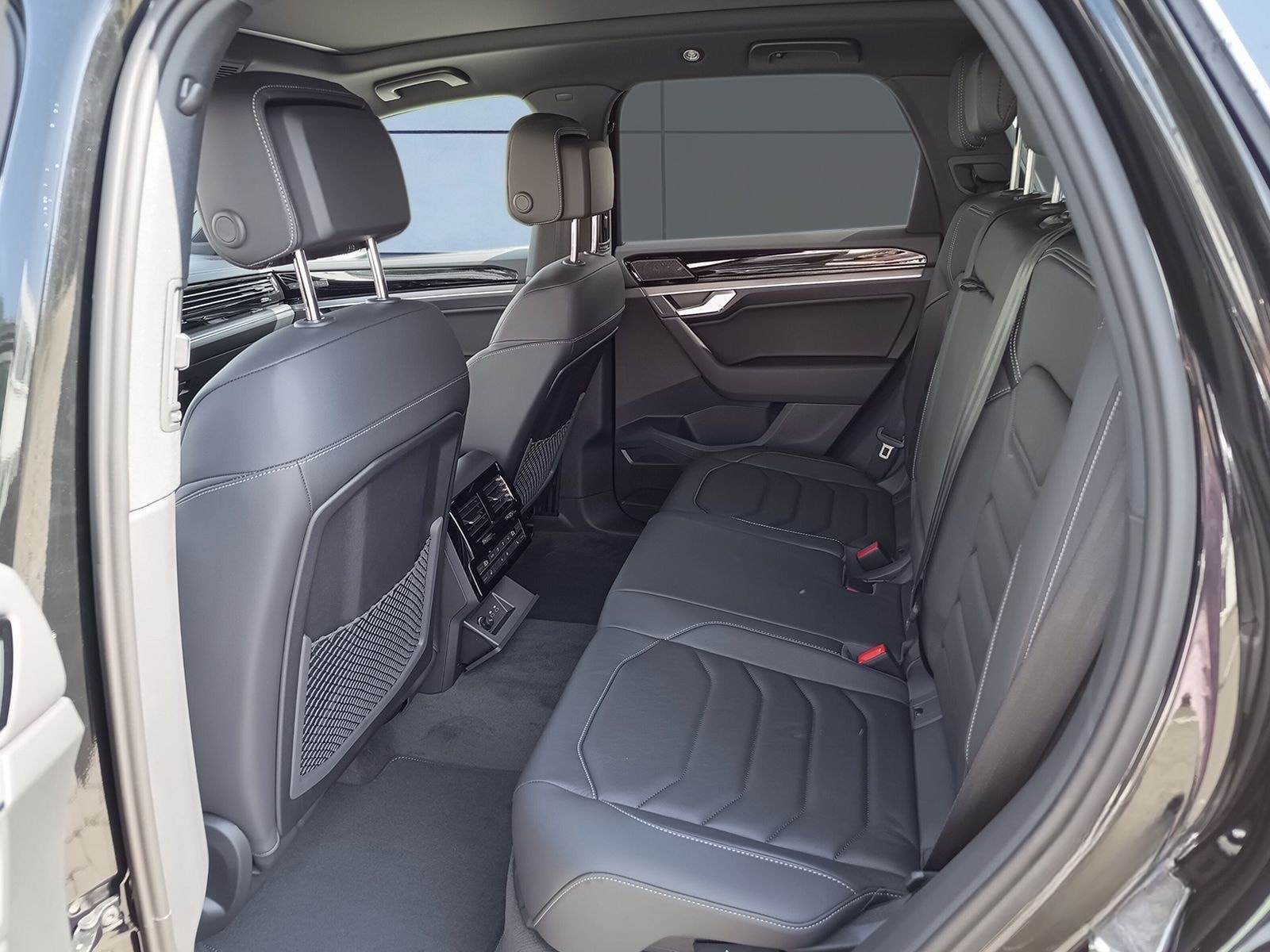 Volkswagen Touareg R-Line 3,0 l V6 TDI SCR 4MOTION 210 kW ( foto 10