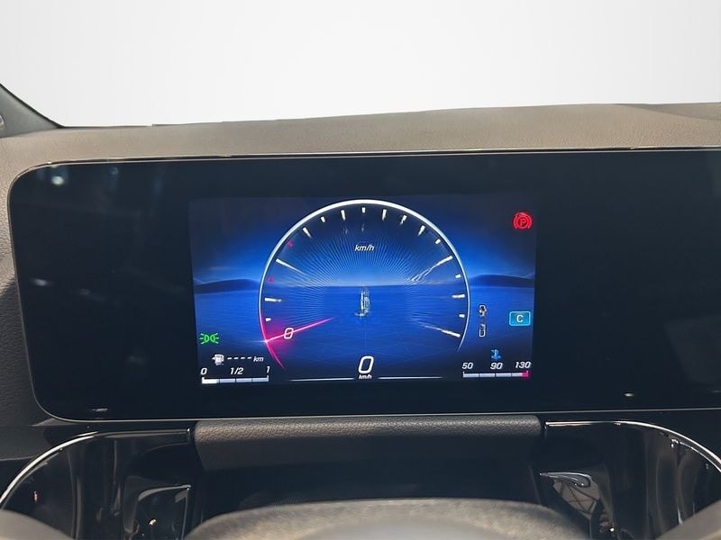 Mercedes-Benz GLA 200 d PROGRESSIVE LED AHK SHZ KLIMA foto 15