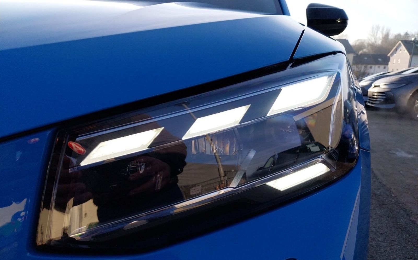 Audi Q2 S line *BLACKSTYLE*AHK*KAMERA*MATRIX*APP CONN foto 4