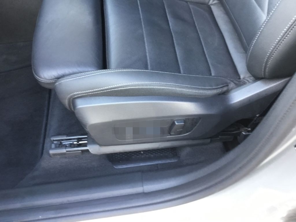 BMW X1 sD18i M-Sport 19'' AHK HUD Drive+ Park Ass AH foto 7