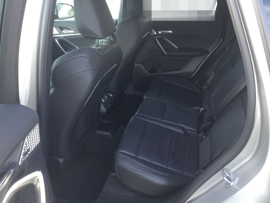 BMW X1 sD18i M-Sport 19'' AHK HUD Drive+ Park Ass AH foto 9