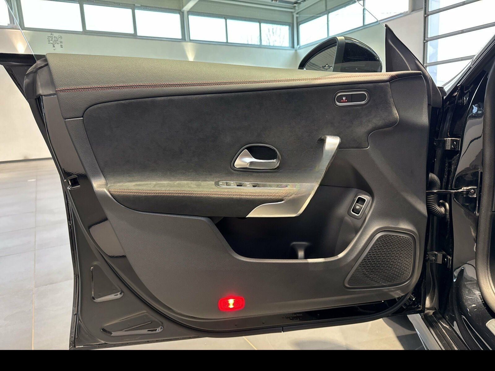 Mercedes-Benz CLA 200 4MATIC Coupé AMG/Night/Pano/LED/Kamera foto 17