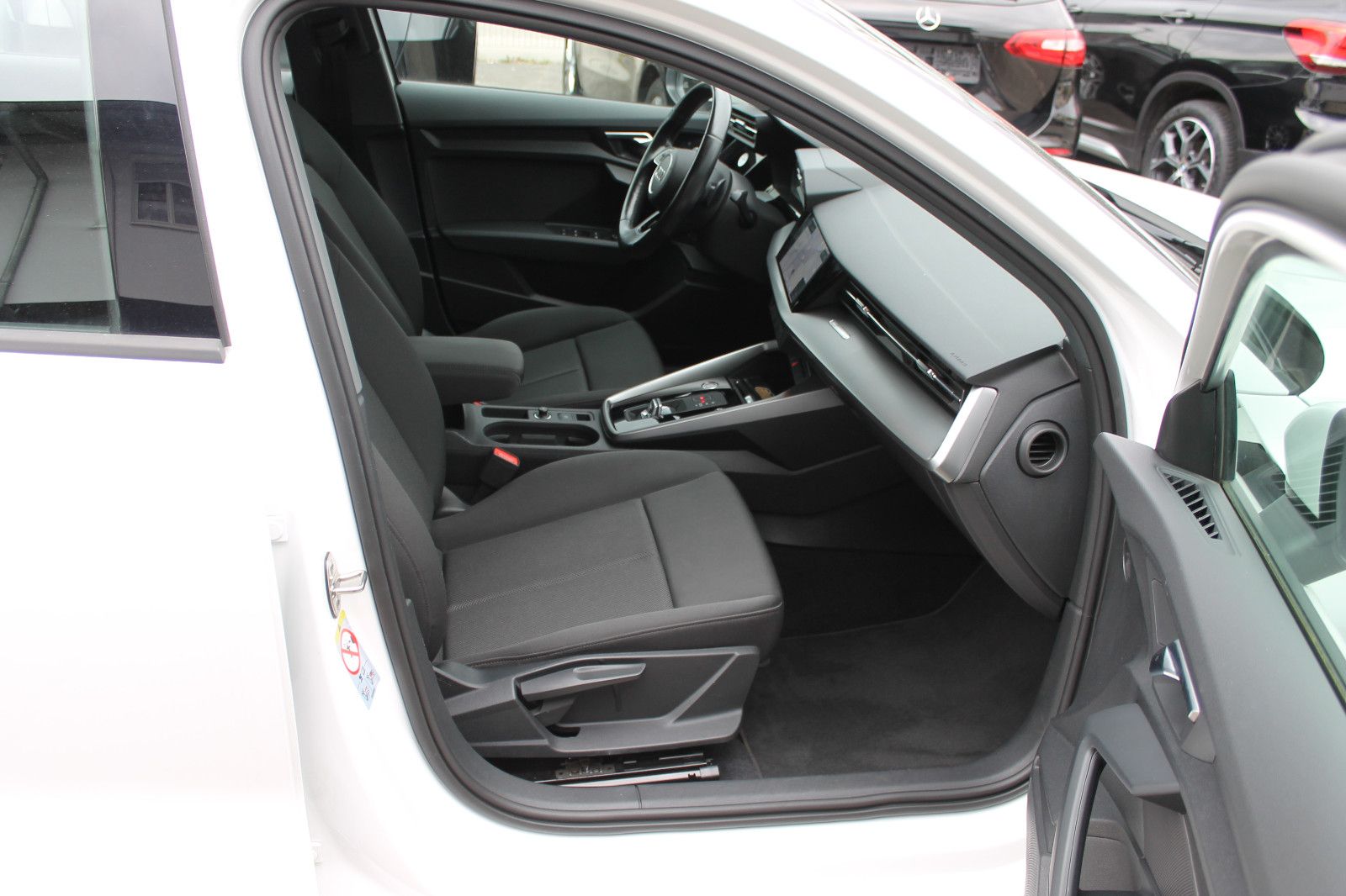 Audi A3 Sportback 35 TDI 2,0*KLIMA*NAVI*LED*ALU*PDC* foto 8