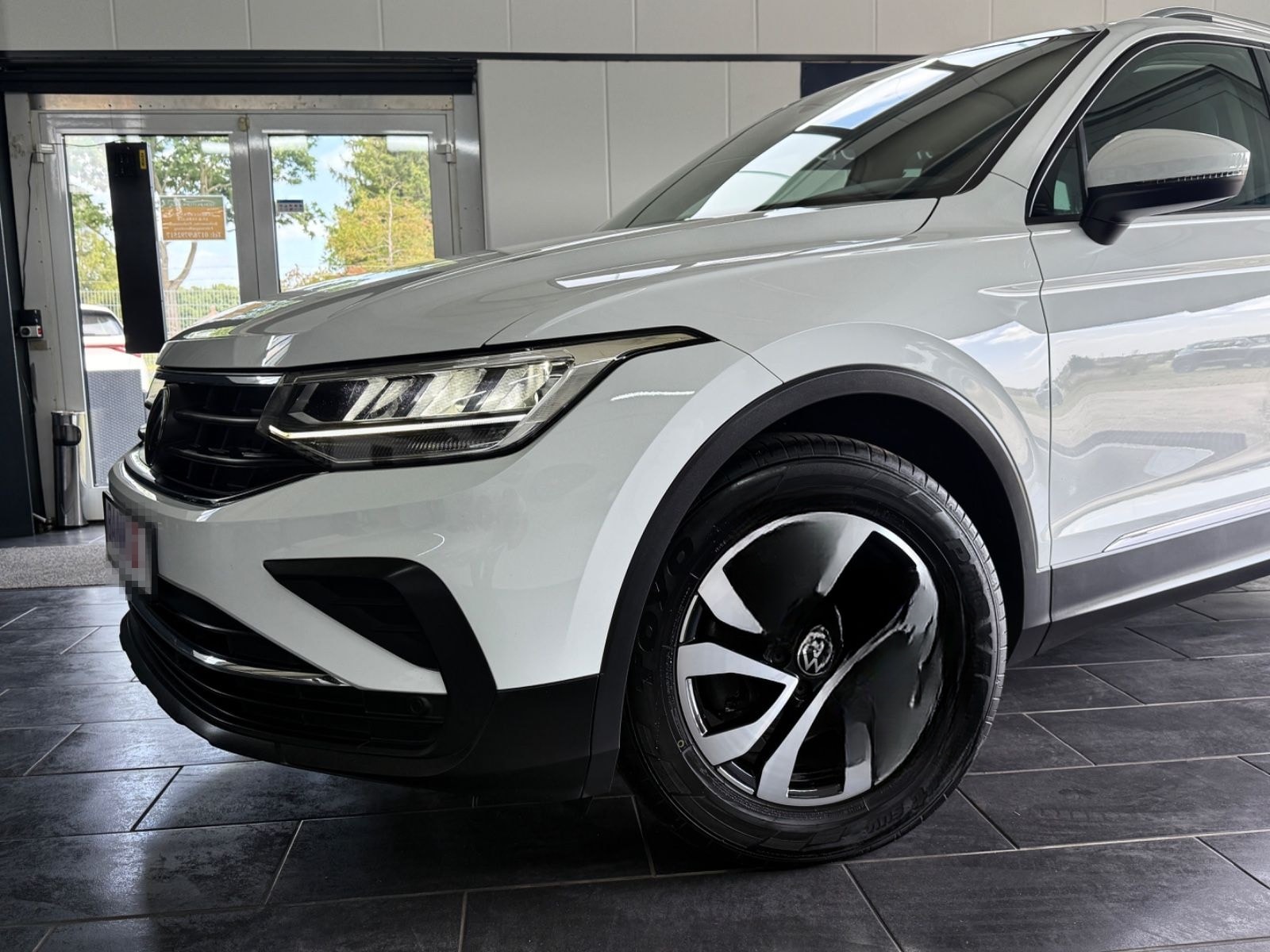 Volkswagen Tiguan Active 2.0 TDI *DSG*AHK*ACC*LANE*LED foto 2