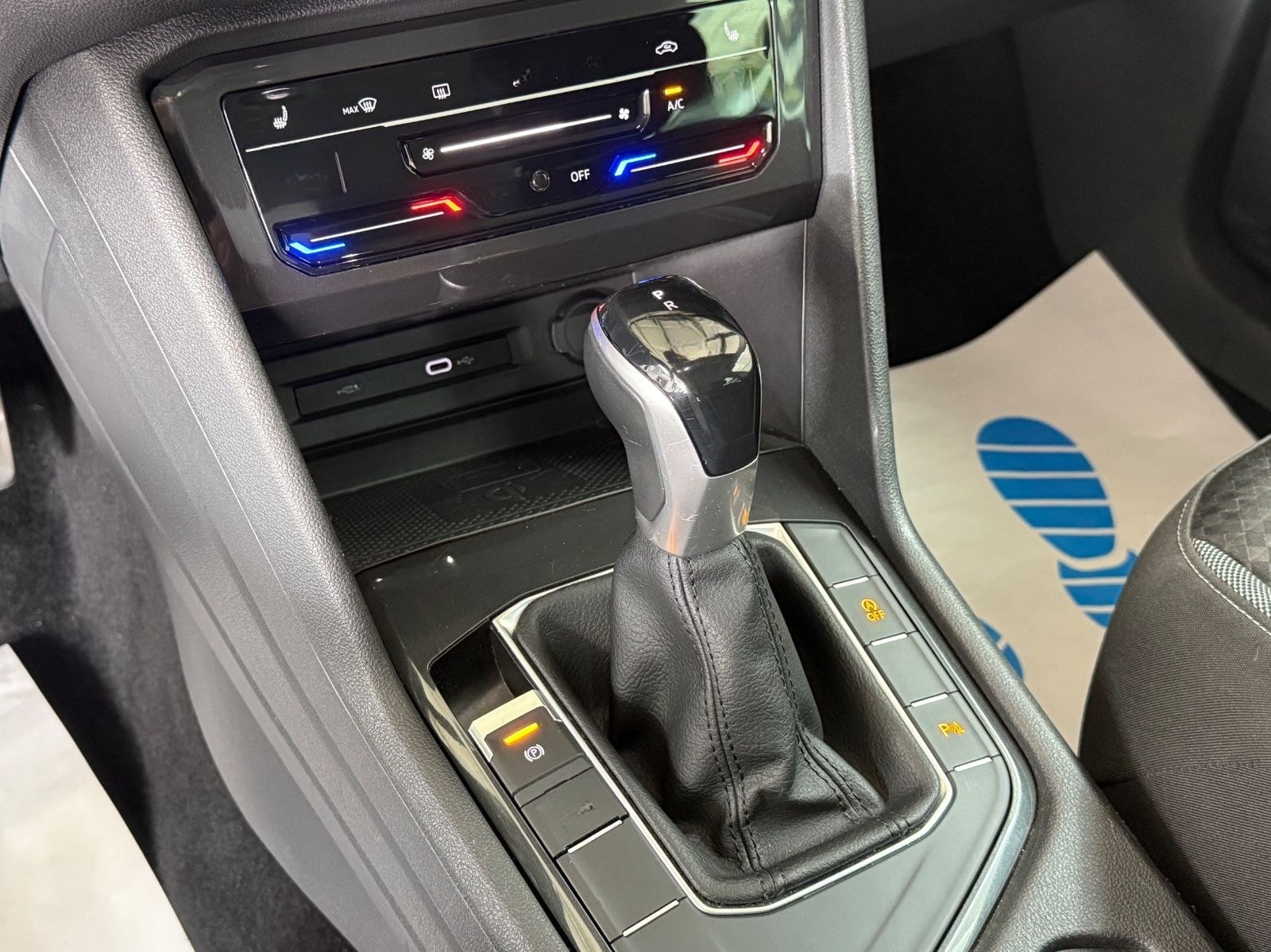 Volkswagen Tiguan Active 2.0 TDI *DSG*AHK*ACC*LANE*LED foto 13