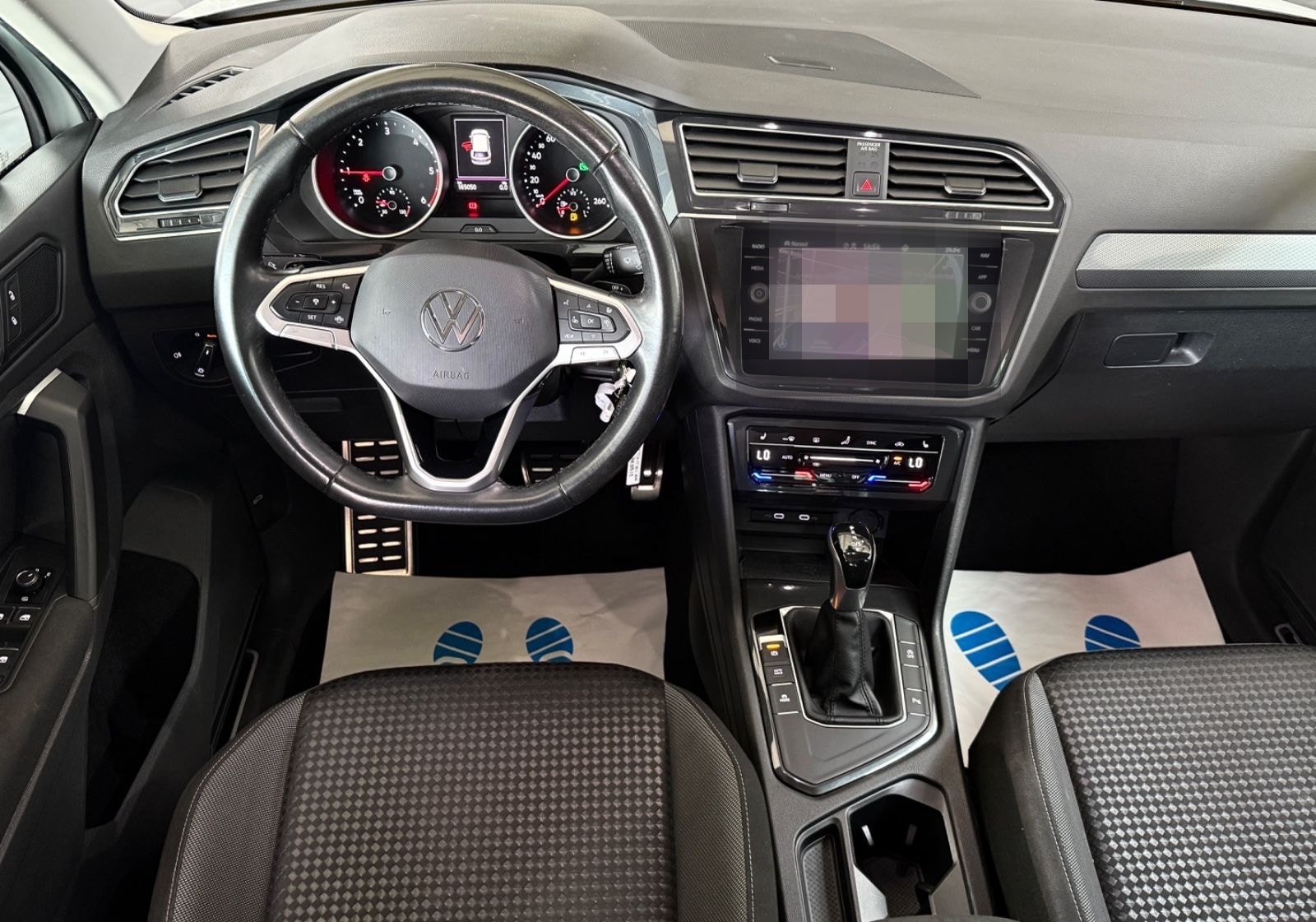 Volkswagen Tiguan Active 2.0 TDI *DSG*AHK*ACC*LANE*LED foto 16