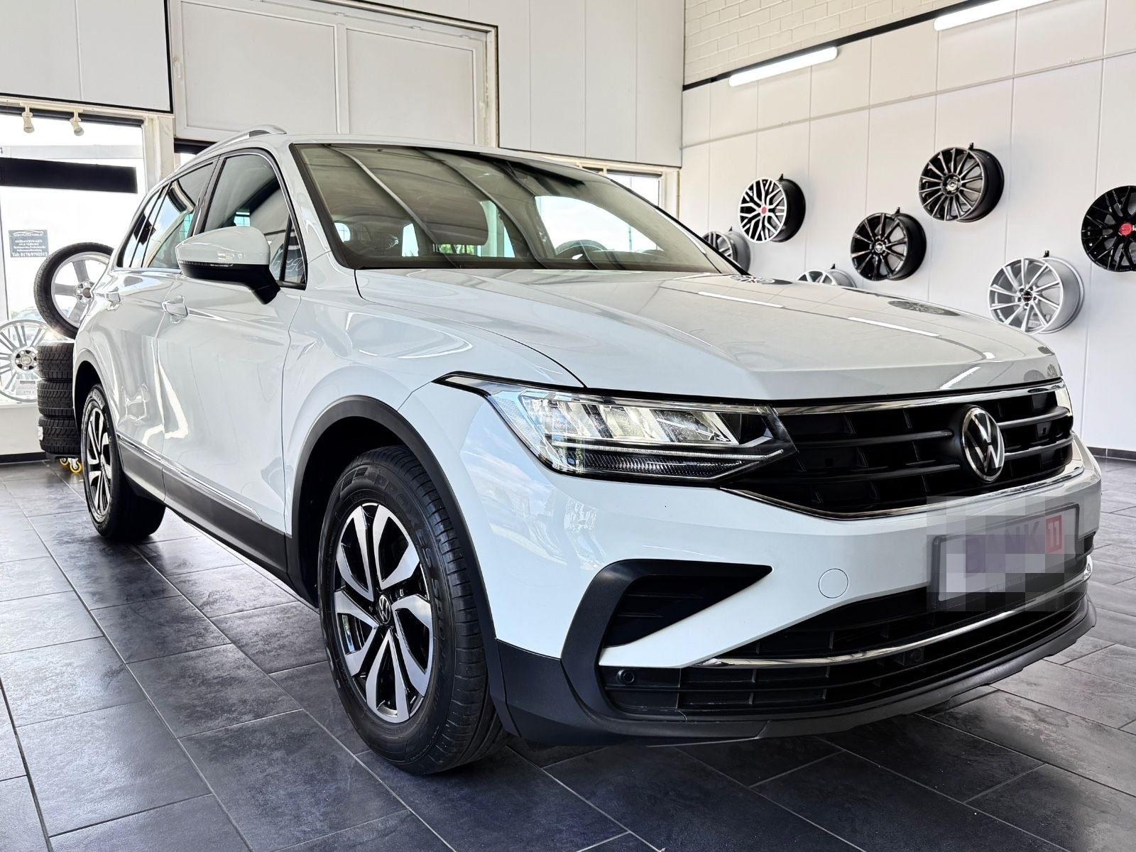 Volkswagen Tiguan Active 2.0 TDI *DSG*AHK*ACC*LANE*LED foto 5