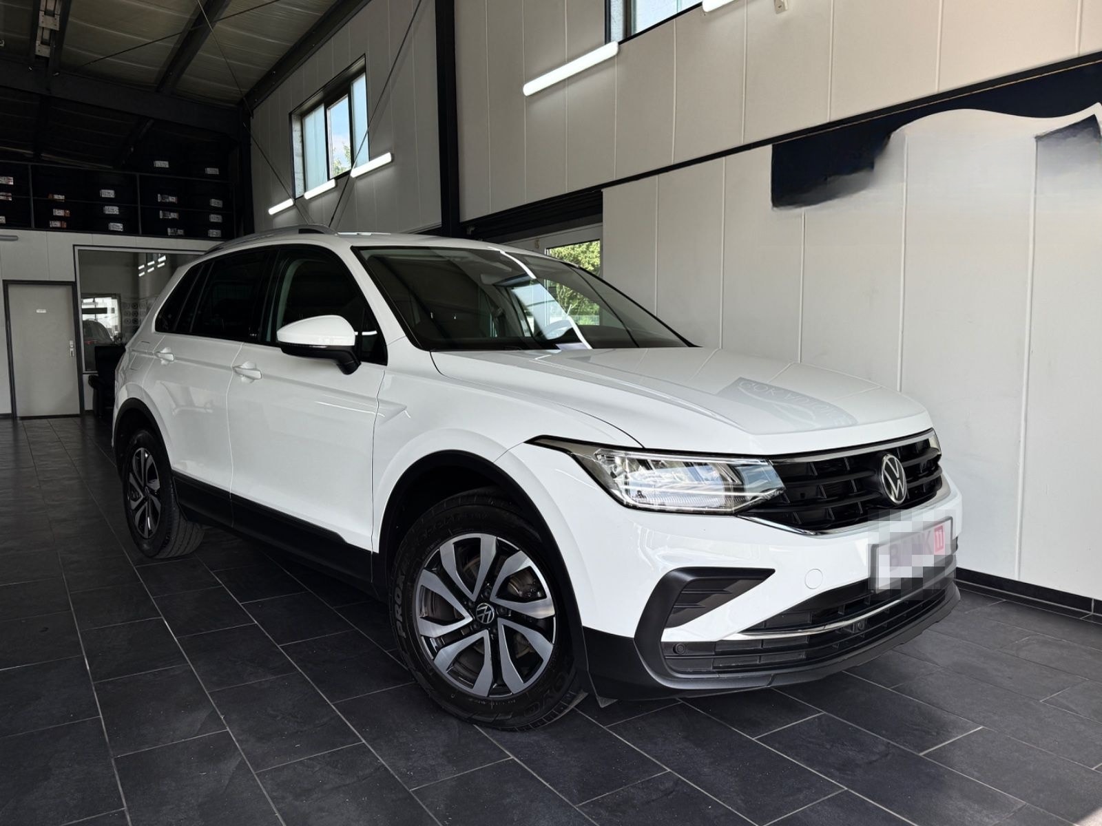 Volkswagen Tiguan Active 2.0 TDI *DSG*AHK*ACC*LANE*LED foto 8