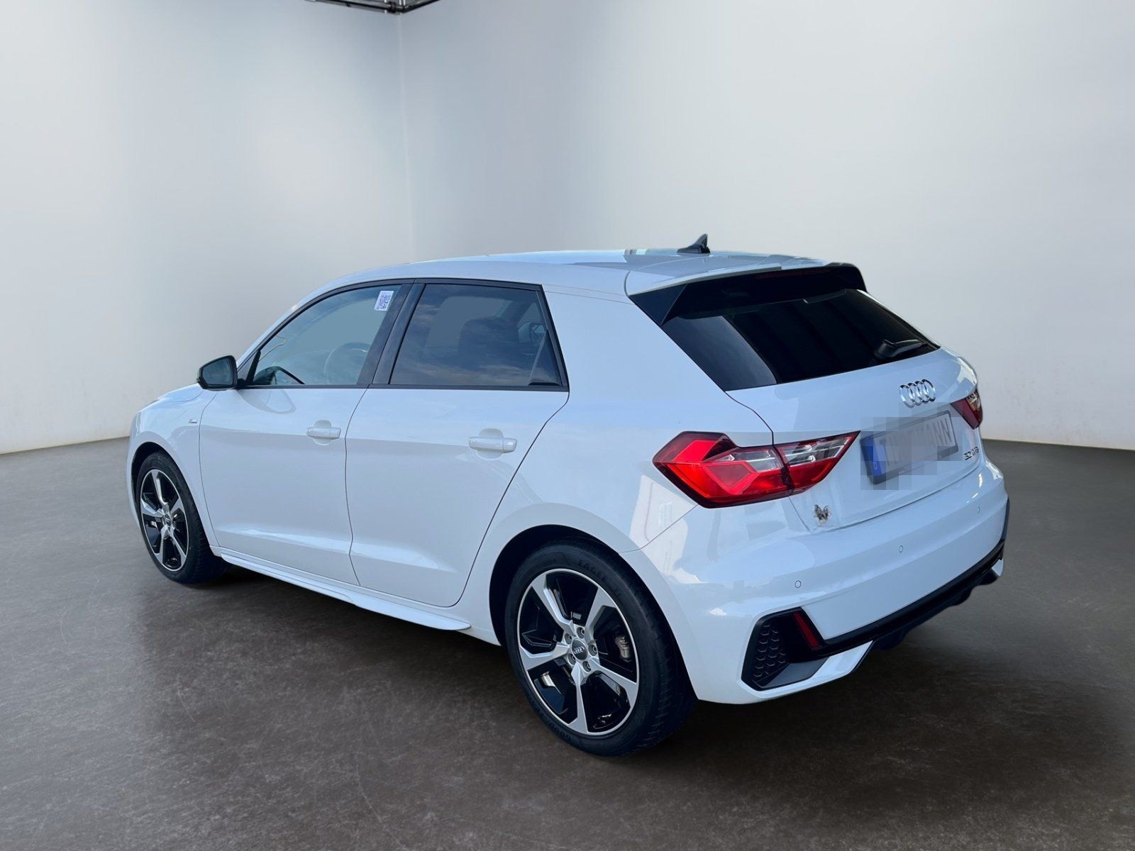 Audi A1 Sportback 1.0 TFSI S-Line 2xKlima KeyLess foto 4