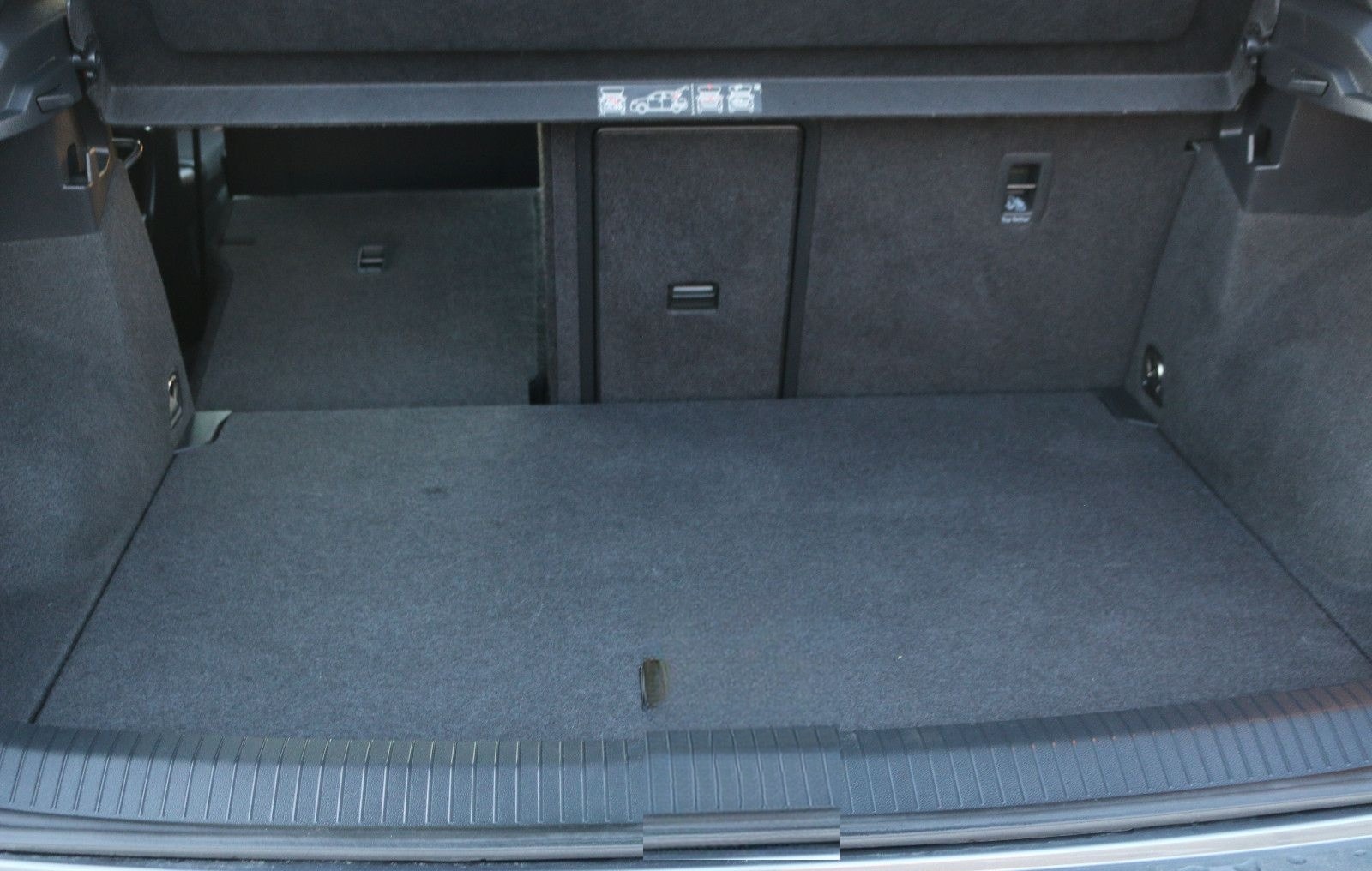 Volkswagen T-Roc Sport foto 9