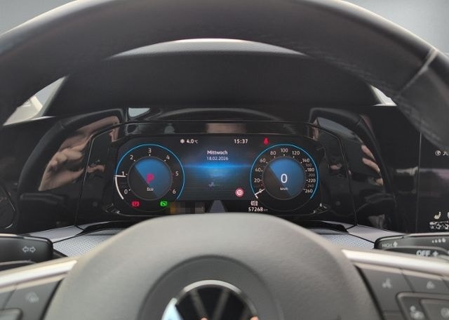 Volkswagen Golf VIII 2.0 TDI DSG ACTIVE AHK+LED+NAVI+RFK+SH foto 16