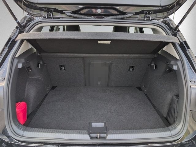 Volkswagen Golf VIII 2.0 TDI DSG ACTIVE AHK+LED+NAVI+RFK+SH foto 7