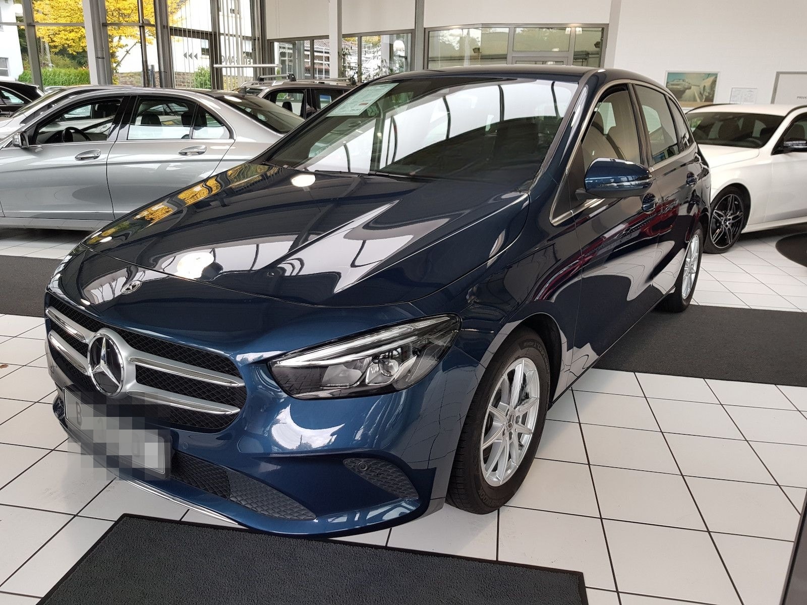Mercedes-Benz B 180 PROGR. LED AHK TOTW KAMERA LENKRADHEIZUNG foto 1
