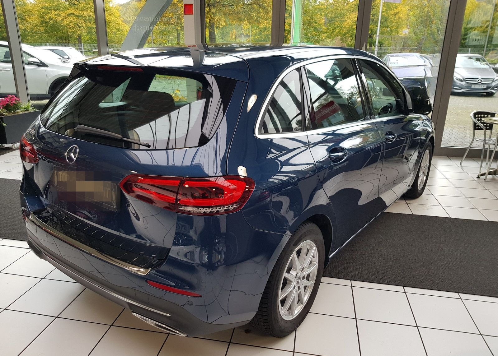 Mercedes-Benz B 180 PROGR. LED AHK TOTW KAMERA LENKRADHEIZUNG foto 3