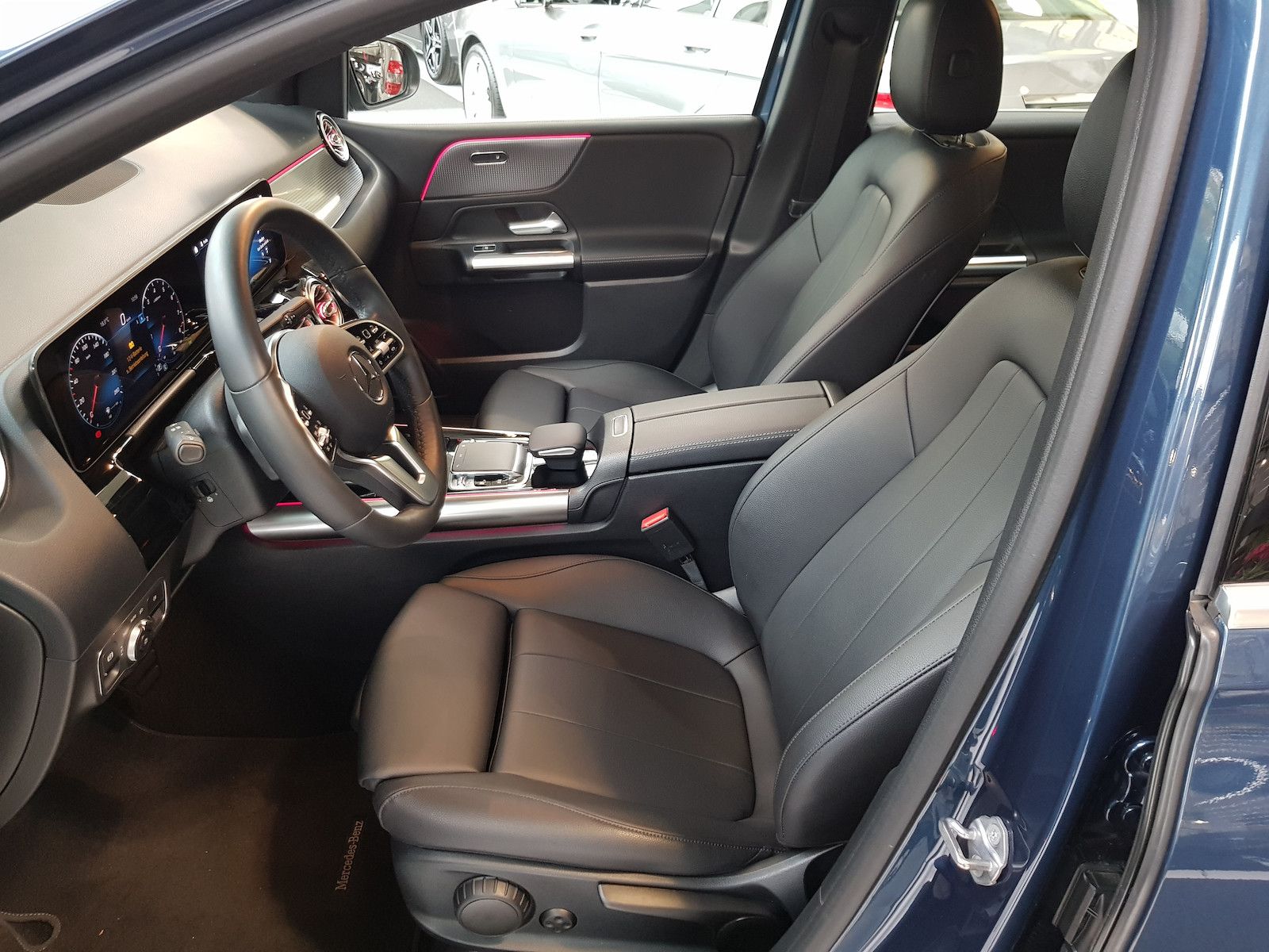 Mercedes-Benz B 180 PROGR. LED AHK TOTW KAMERA LENKRADHEIZUNG foto 6