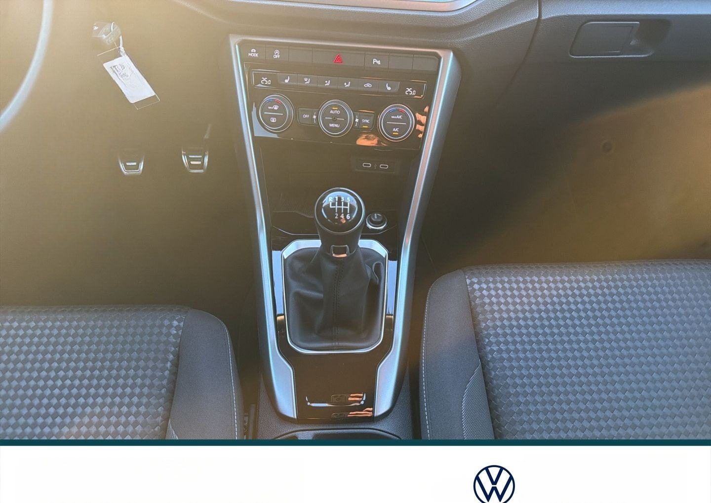 Volkswagen T-Roc Active 1.0 TSI 6-Gang LED BT Navi SHZ ACC  foto 15