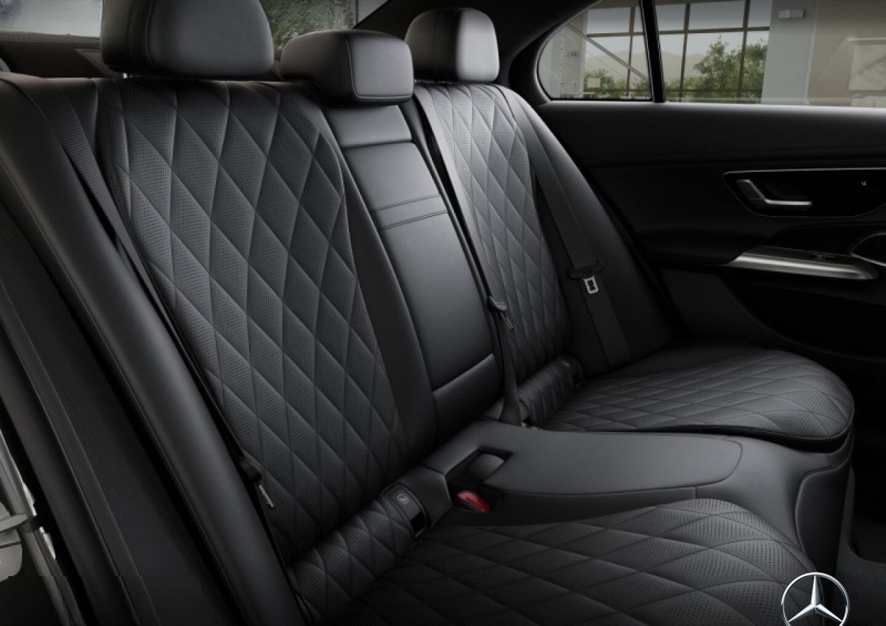 Mercedes-Benz E 450 d 4M AMG Sportpaket Night AMG 20" Headup foto 11