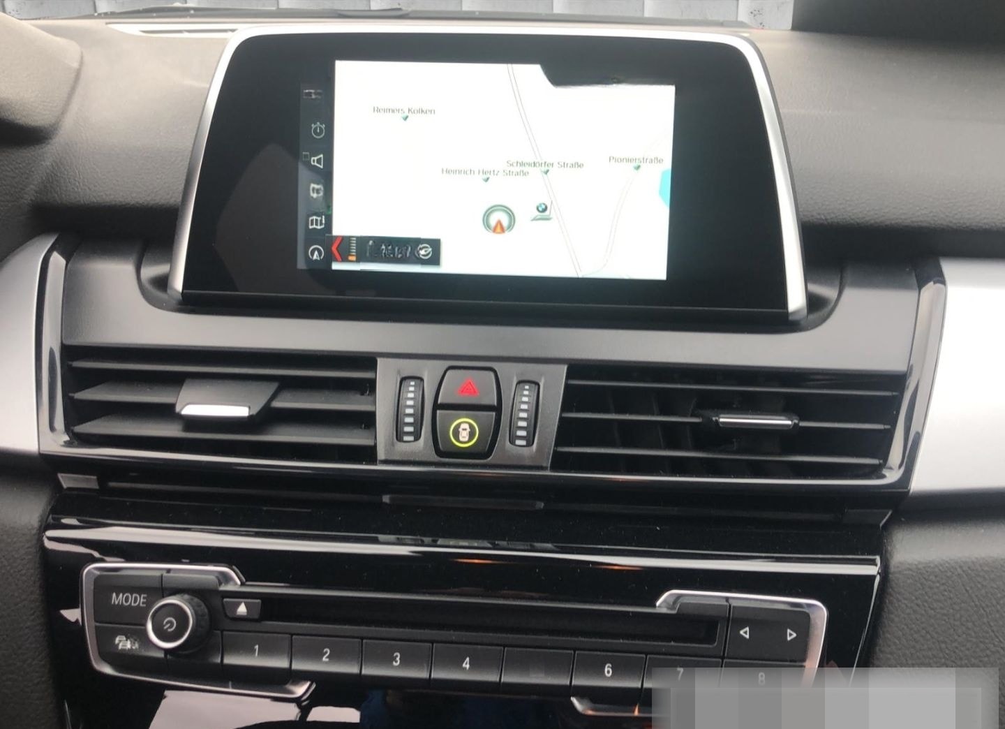 BMW 218 Gran Tourer d Advantage Navi LED El. Heckkla foto 17