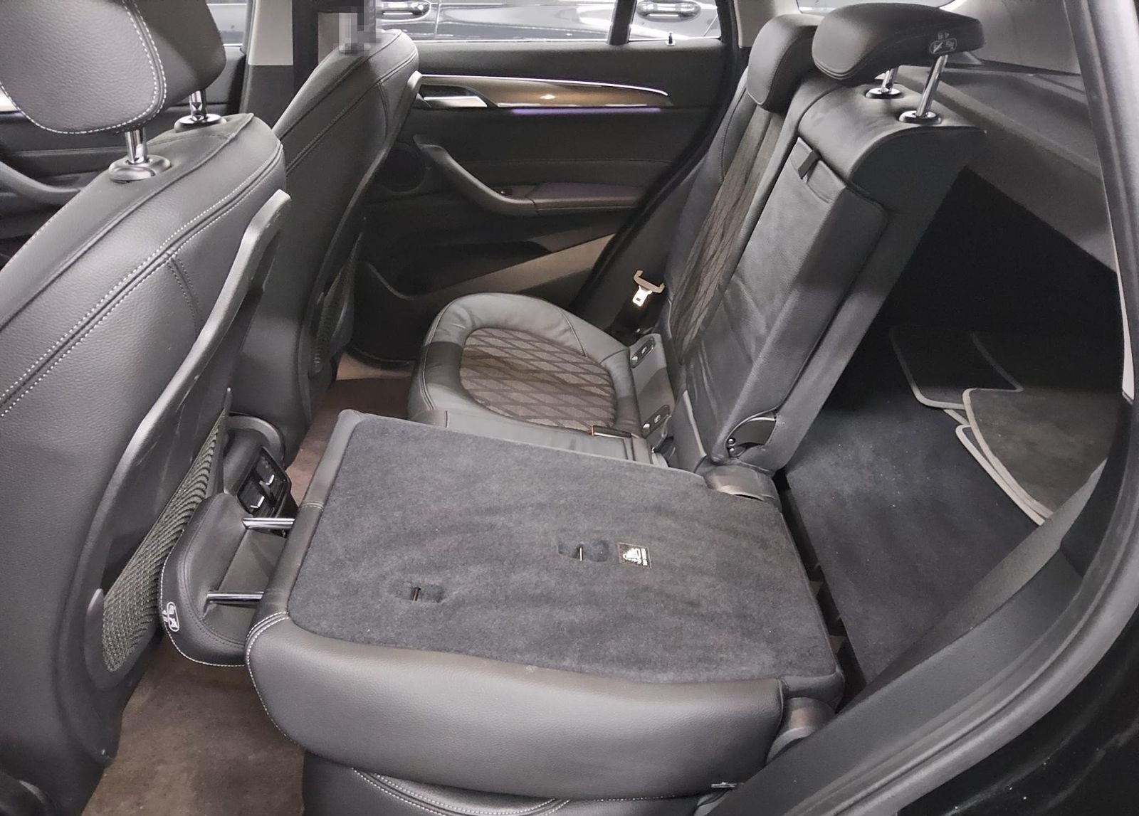 BMW X1 sDrive20d X-Line T-Leder Navi LED HiFi PDC foto 12