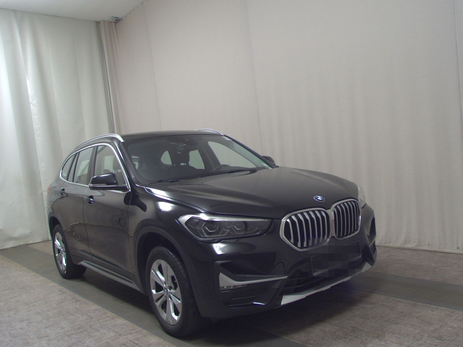 BMW X1 sDrive20d X-Line T-Leder Navi LED HiFi PDC foto 3