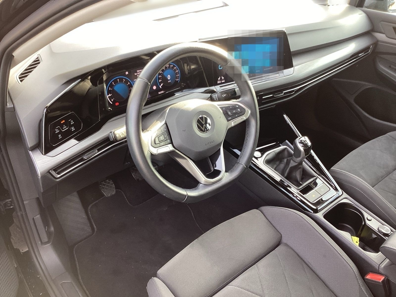 Volkswagen Golf VIII 1.5 TSI STYLE +LED +ACC +VIRTUAL +NAVI foto 9