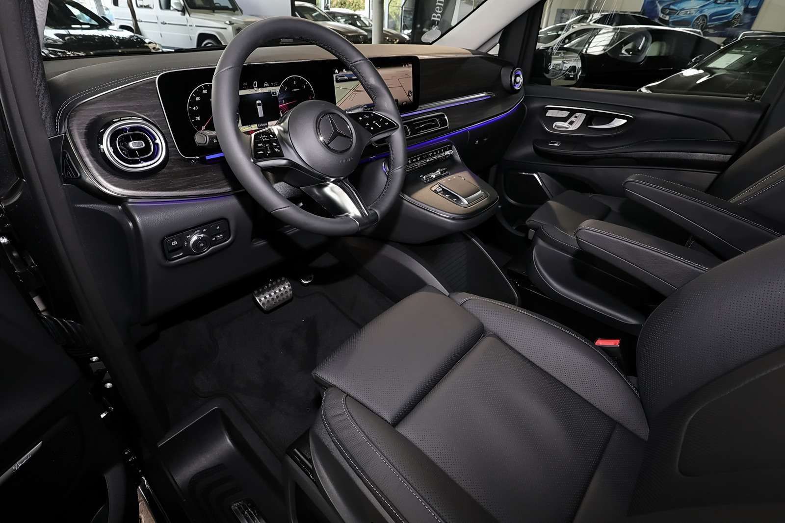 Mercedes-Benz V 300 d AVANTGARDE lang Distro+Pano+AHK+Airmatic foto 12