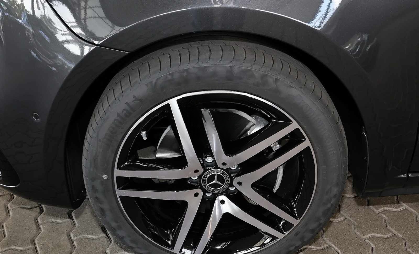 Mercedes-Benz V 300 d AVANTGARDE lang Distro+Pano+AHK+Airmatic foto 3