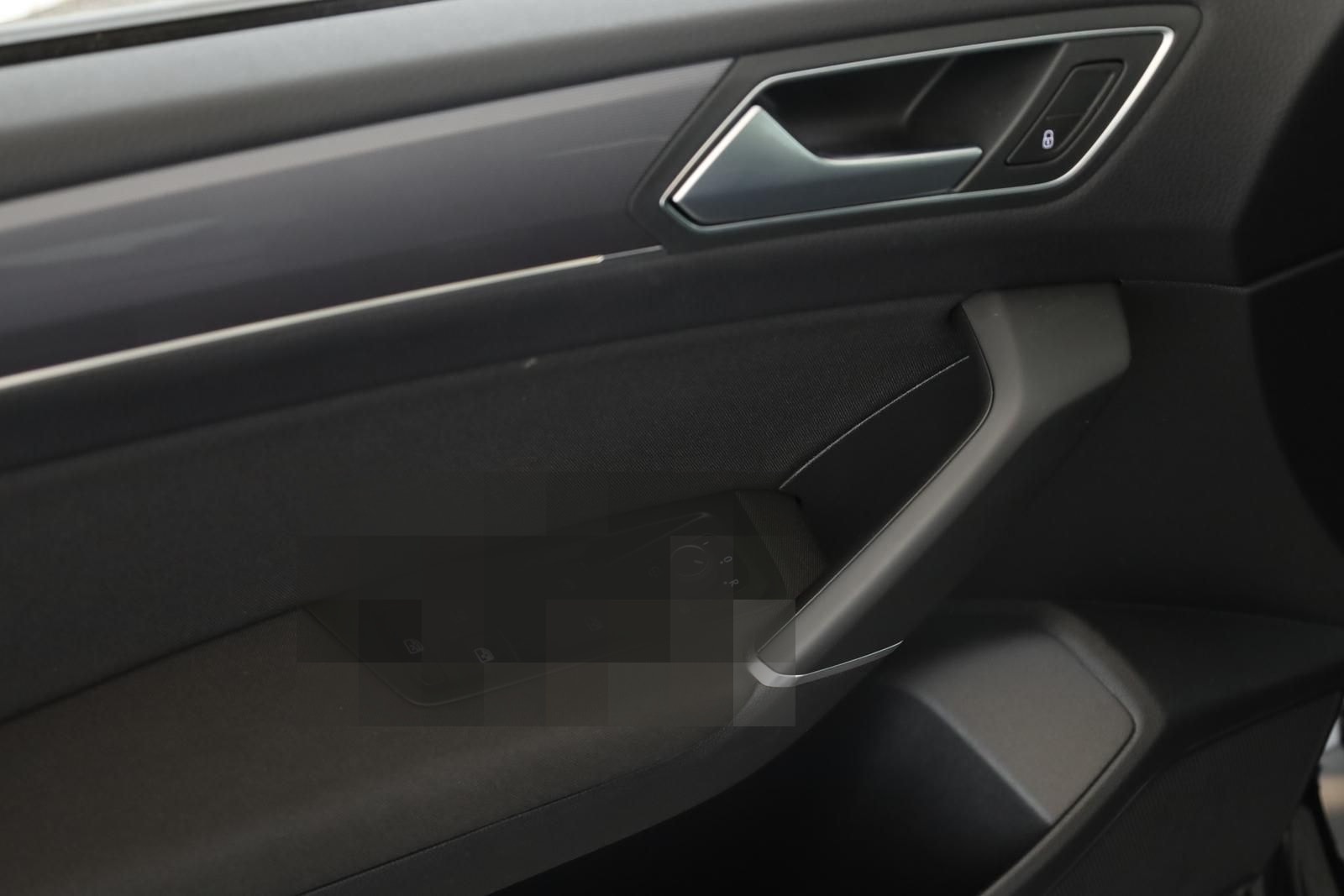 Volkswagen Touran 2.0 TDI DSG Highline R-Line 7 Pano 18 AHK foto 16