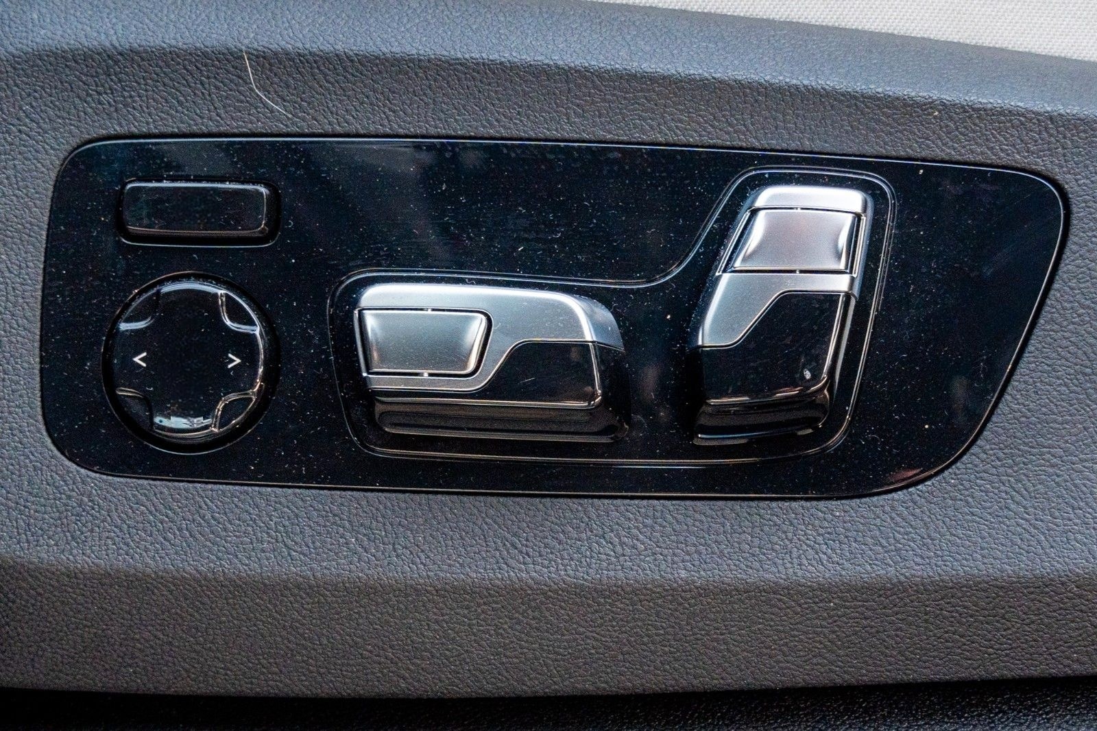 BMW X6 30d M SPORT.LUFTFE.SOFTCL.SKY.DR.ASS.PRO.AHK foto 21