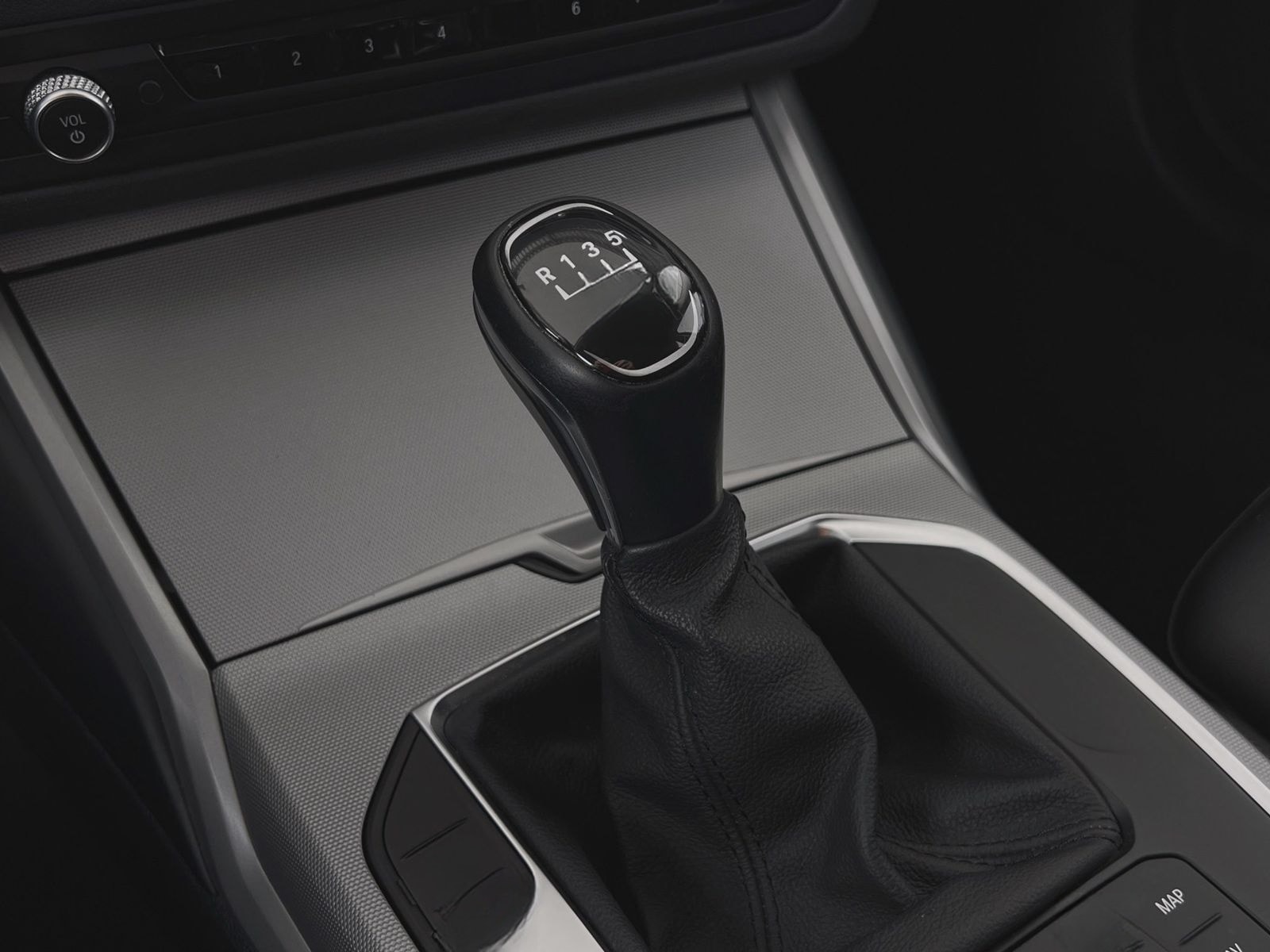 BMW 318d Touring Advantage LED PDC Dr.Assist foto 13