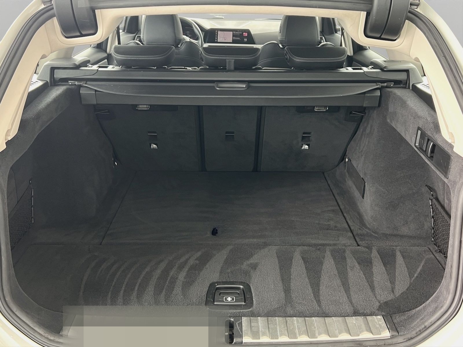 BMW 318d Touring Advantage LED PDC Dr.Assist foto 16