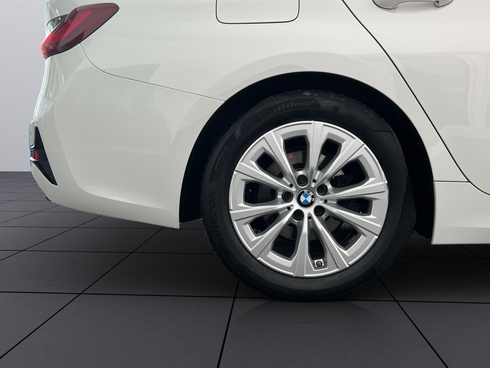 BMW 318d Touring Advantage LED PDC Dr.Assist foto 5