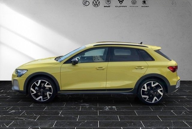 Audi A3 Allstreet 35 TFSI S tronic Matrix LED Interie foto 2