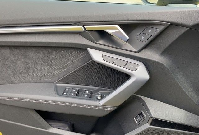 Audi A3 Allstreet 35 TFSI S tronic Matrix LED Interie foto 20