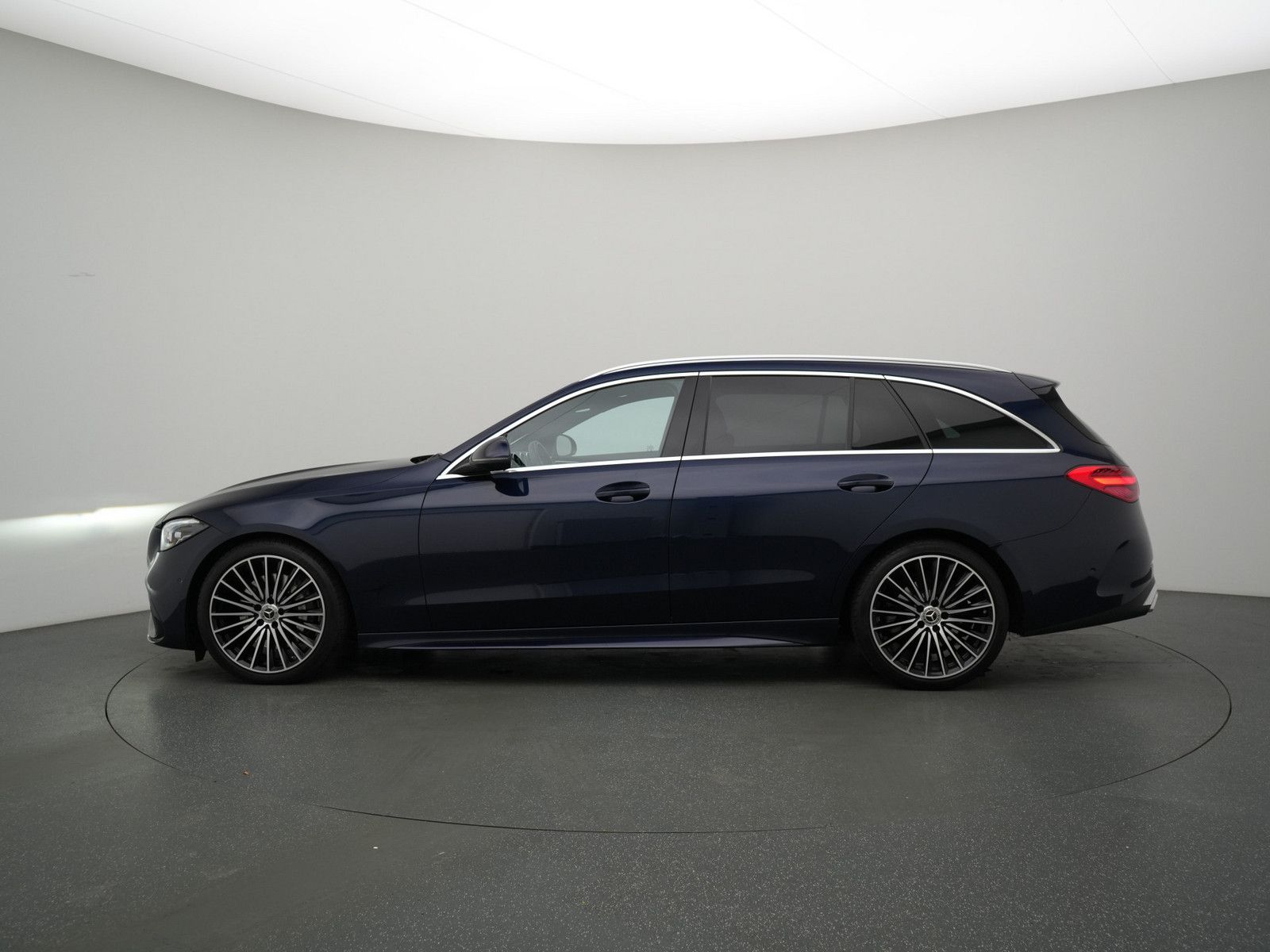 Mercedes-Benz C 300 d T AMG Line PANO NAVI AHK LEDER BURMESTER foto 18