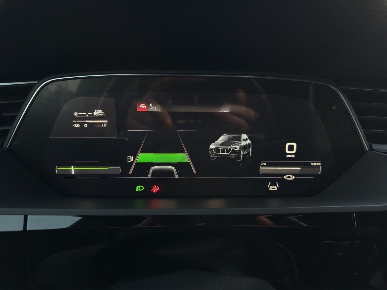 Audi e-tron S line 50 quattro foto 11