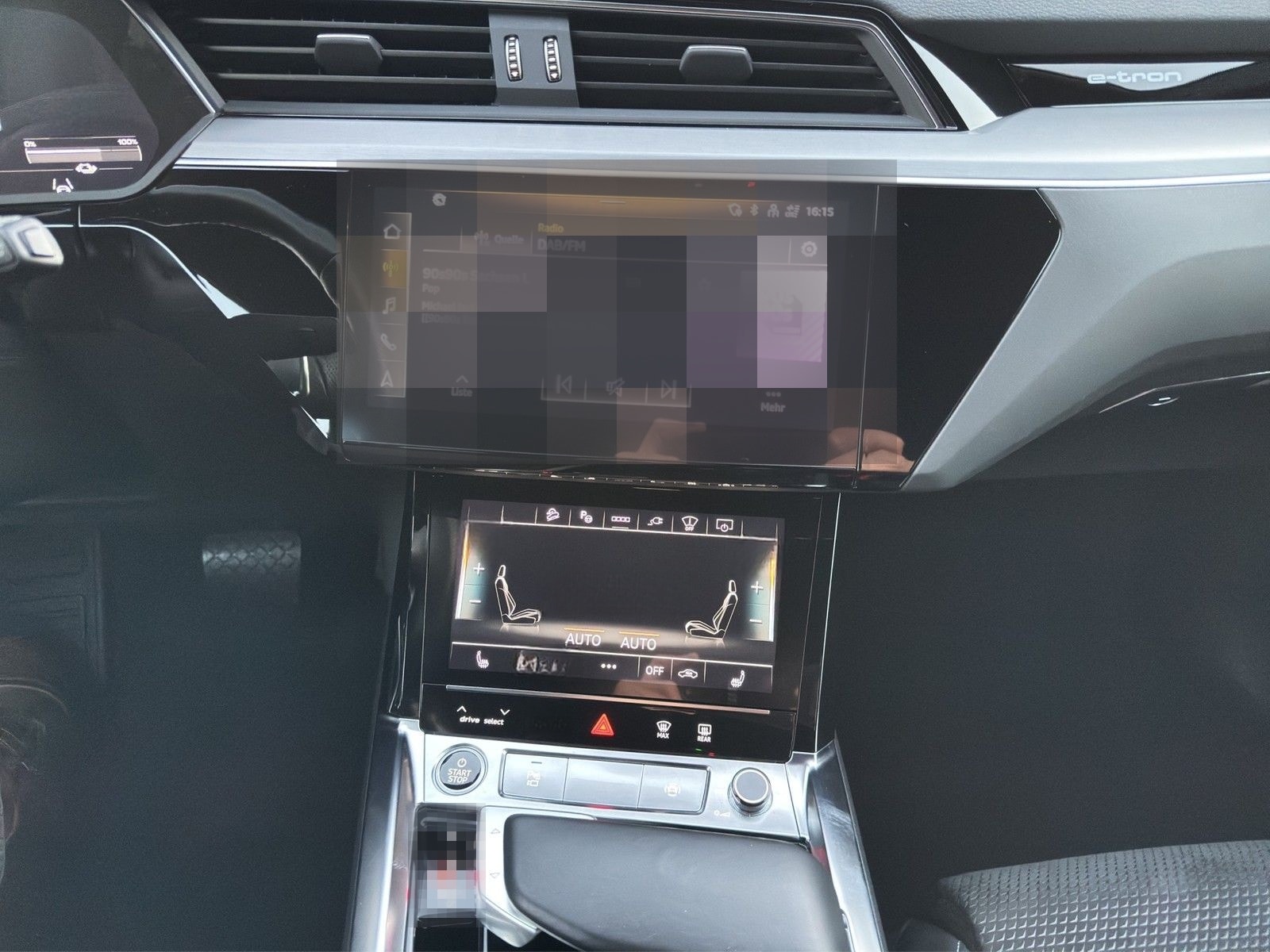 Audi e-tron S line 50 quattro foto 12