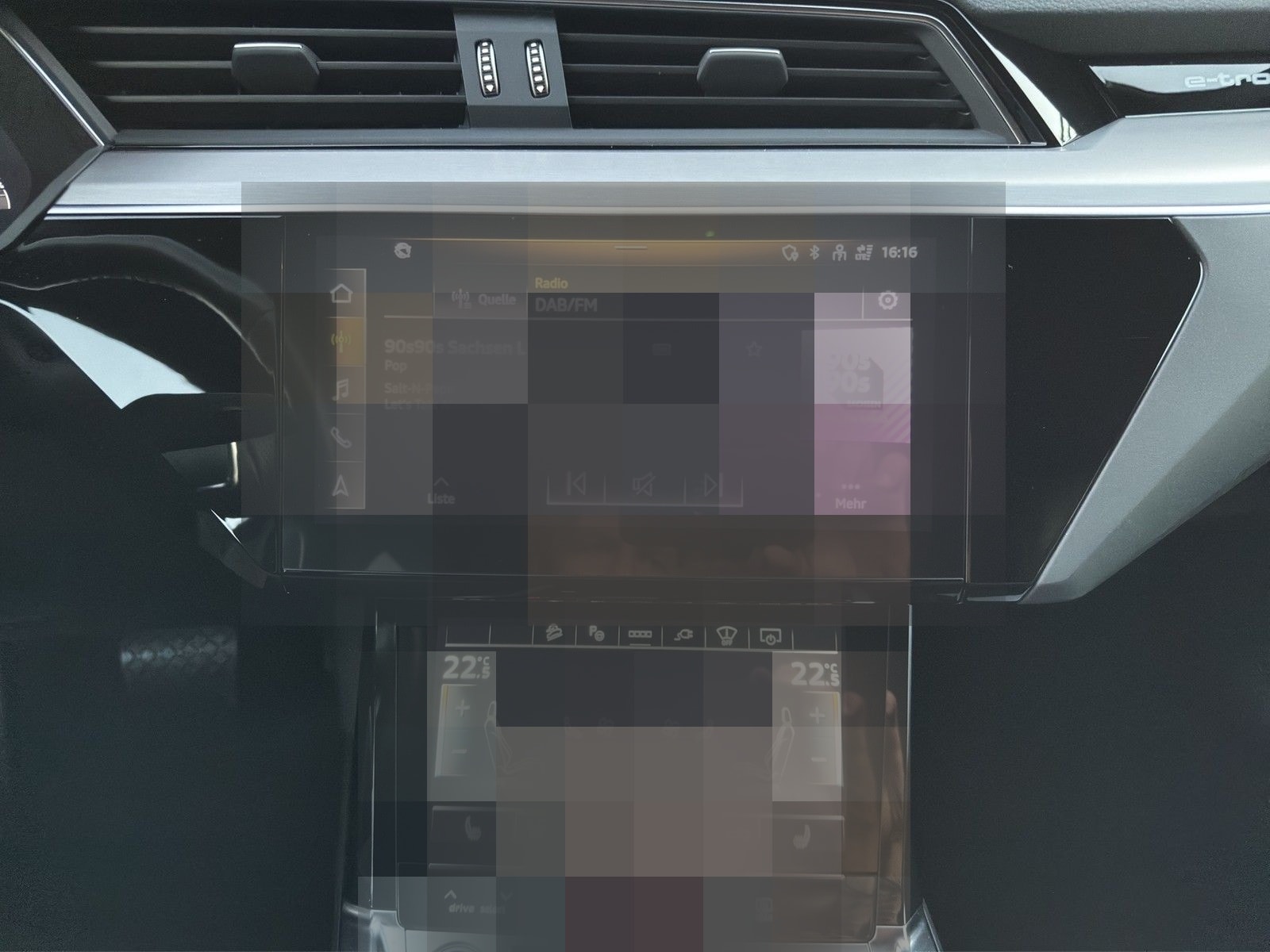 Audi e-tron S line 50 quattro foto 13