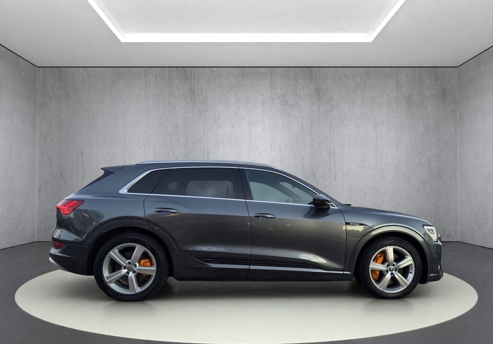 Audi e-tron S line 50 quattro foto 5