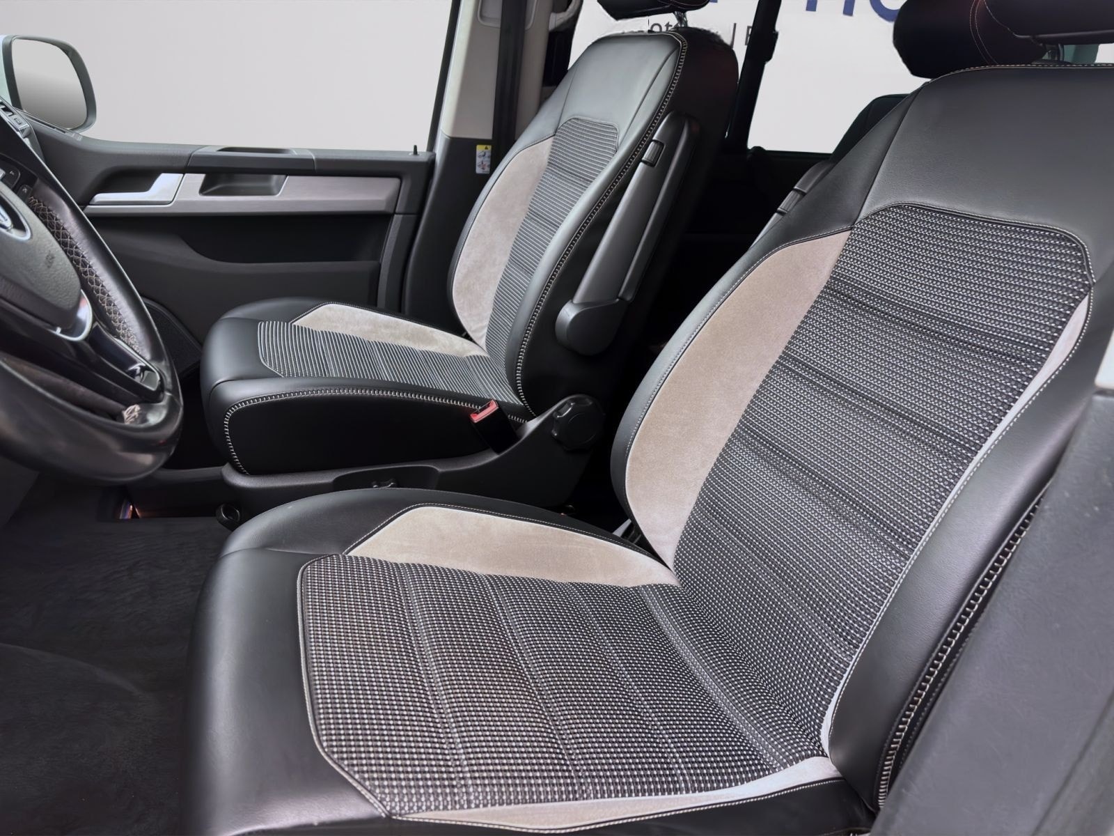 Volkswagen T6 Multivan 2.0 TDI DSG PANAMERICANA STANDHZG NA foto 9